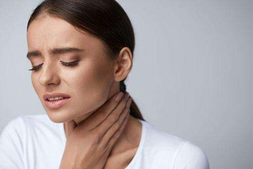 8 Best Remedies for a Sore Throat and Lost Voice