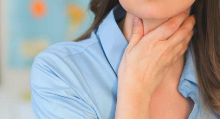 Burning throat: 7 causes and how to treat them