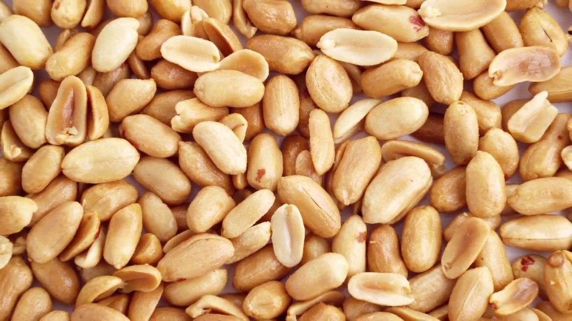 Experts explain why peanut allergies are on the rise and ...