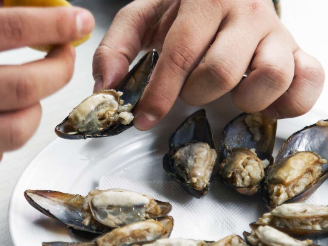 Shellfish allergy symptoms: How long they last and treatments
