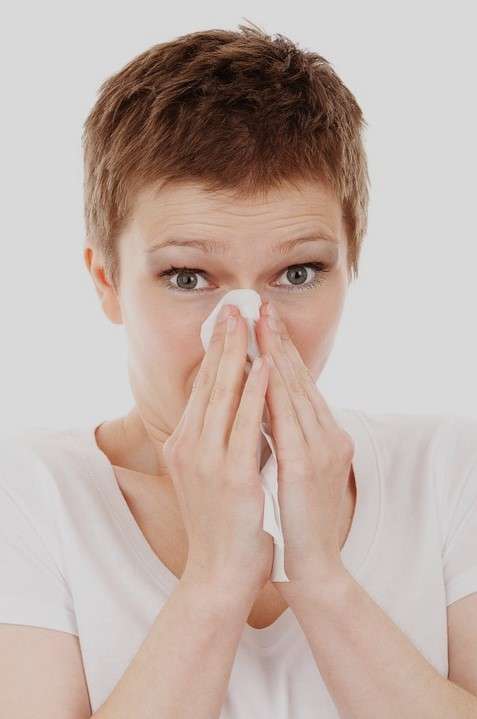 Trouble Breathing Through Your Nose? 4 Causes and Remedies ...